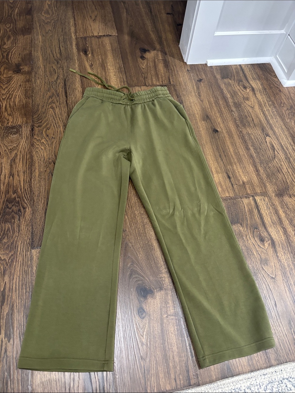 Olive Green Wide-Leg Pull-On Joggers